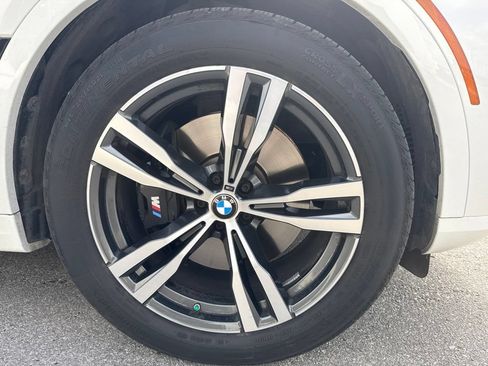 Certified 2026 BMW X7 xDrive40i w/ M Sport Package AWD/4WD image 4