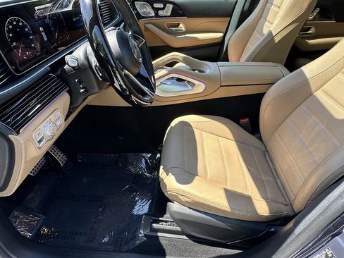 Certified 2024 Mercedes-Benz GLS 580 4MATIC image 10
