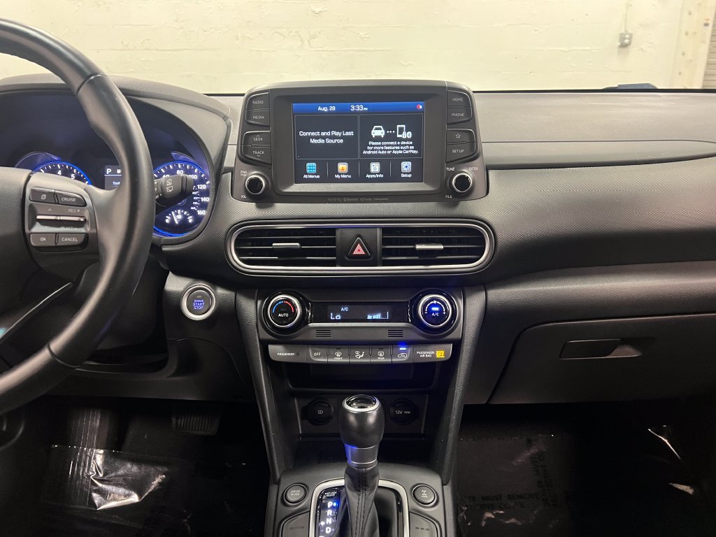 Used 2020 Hyundai Kona Limited AWD/4WD image 18
