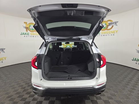 Certified 2020 GMC Terrain SLT w/ Preferred Package image 32