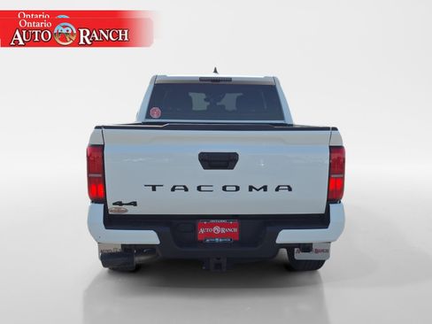 Used 2024 Toyota Tacoma TRD Sport AWD/4WD image 4