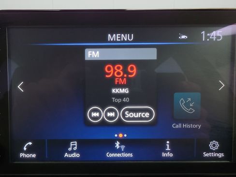 Used 2025 Nissan Altima 2.5 SV FWD image 22