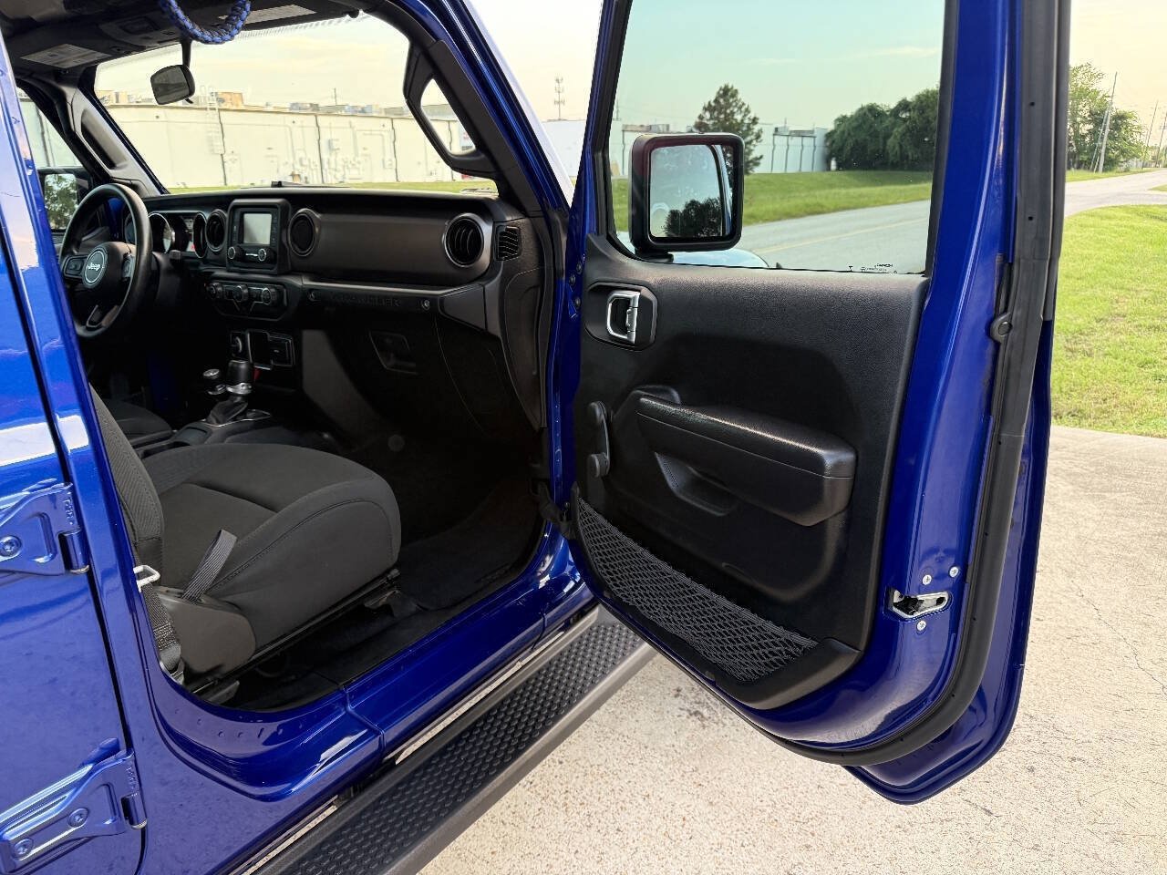 Used 2020 Jeep Wrangler Unlimited Sport AWD/4WD image 26