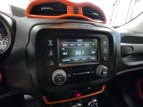 Used 2016 Jeep Renegade 75th Anniversary AWD/4WD image 19