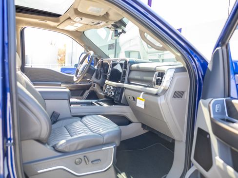 Used 2026 Ford F450 Platinum w/ Platinum Plus Package AWD/4WD image 40