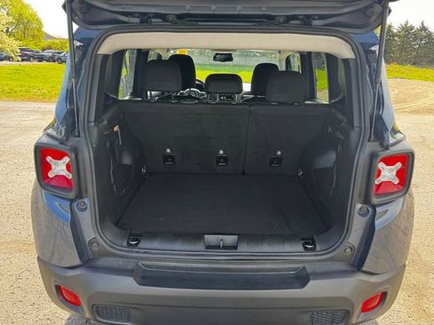 Used 2023 Jeep Renegade Altitude w/ Convenience Group I AWD/4WD image 17