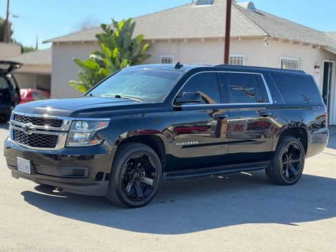 Used 2019 Chevrolet Suburban LT w/ Max Trailering Package image 9