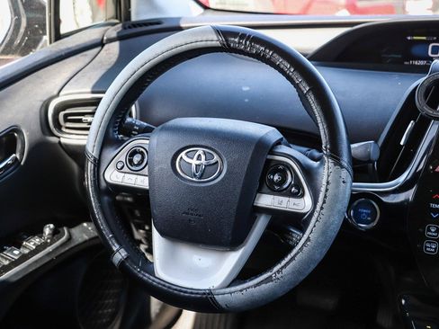 Certified 2018 Toyota Prius Prime Premium FWD image 15