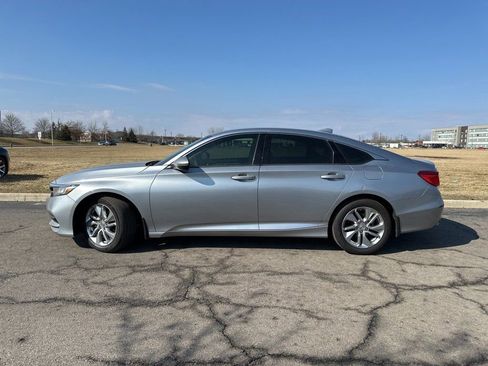 Used 2018 Honda Accord LX image 3