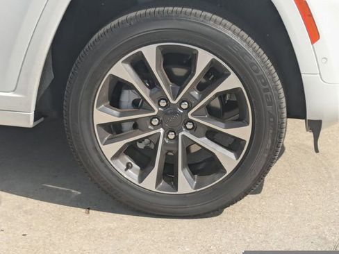 New 2025 Jeep Grand Cherokee Overland w/ Adv Protech Group III image 11