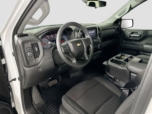 Used 2023 Chevrolet Silverado 1500 Custom image 9