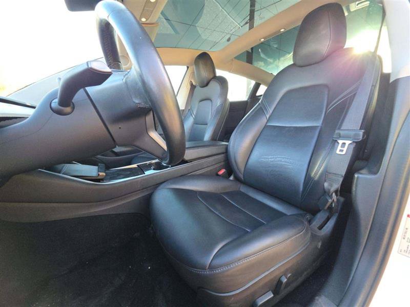 Used 2018 Tesla Model 3 Long Range RWD image 6