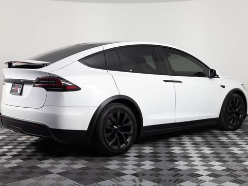 Used 2023 Tesla Model X AWD/4WD image 8