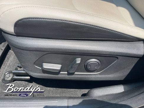 Used 2024 Kia Sportage EX FWD image 9