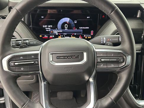 Used 2025 GMC Yukon XL Denali AWD/4WD image 16
