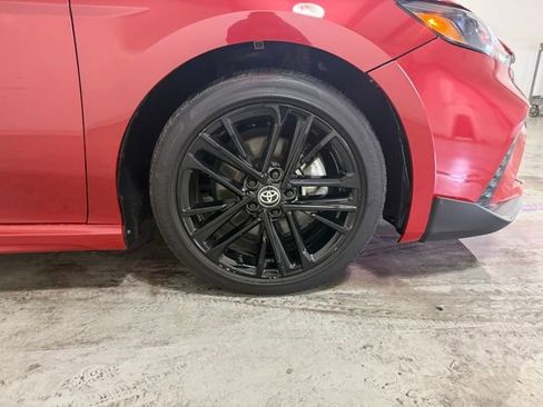 Used 2025 Toyota Camry SE image 28