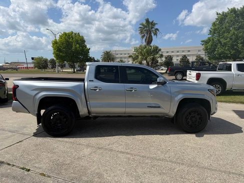 Used 2024 Toyota Tacoma SR5 RWD image 7
