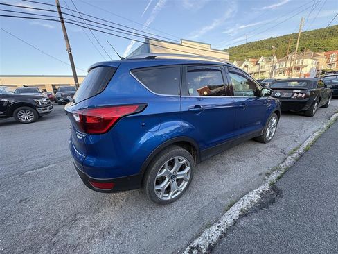 Used 2019 Ford Escape Titanium AWD/4WD image 8