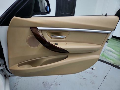 Used 2016 BMW 328i Sedan RWD image 25