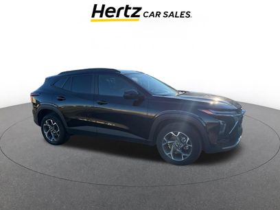 Used 2025 Chevrolet Trax LT