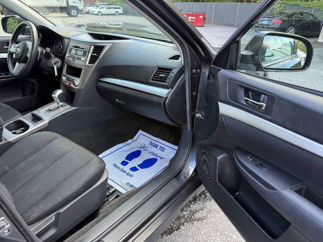 Used 2011 Subaru Outback 2.5i AWD/4WD image 10