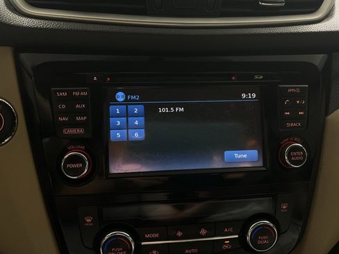 Used 2015 Nissan Rogue SL w/ SL Premium Package image 20