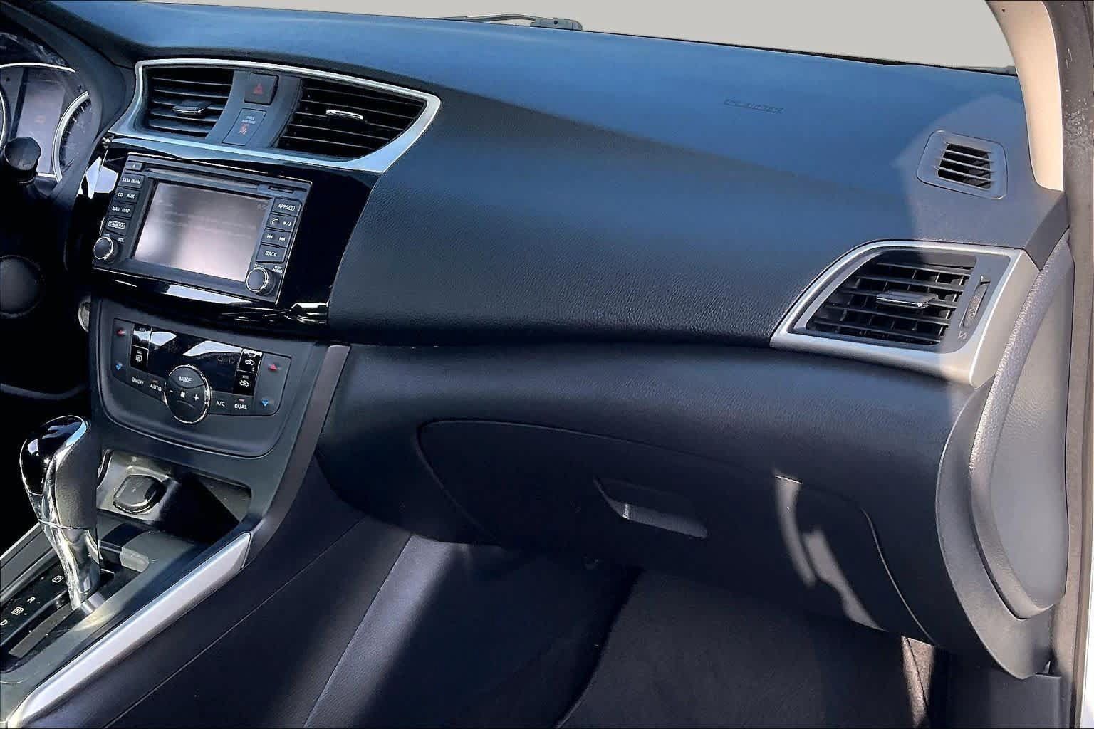 Used 2018 Nissan Sentra SV w/ Premium Package (P01) FWD image 19