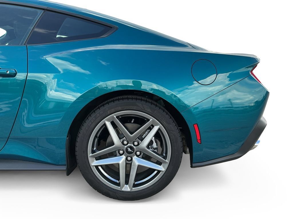 Used 2026 Ford Mustang Coupe RWD image 13