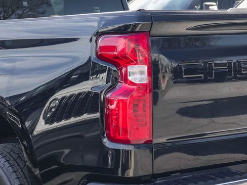 Used 2023 Chevrolet Silverado 1500 LT image 7