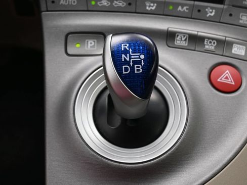 Used 2014 Toyota Prius Four FWD image 24