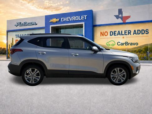 Used 2022 Kia Seltos S FWD image 8