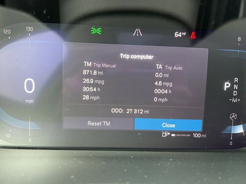 Certified 2023 Volvo XC40 B5 Plus w/ Protection Package Premier image 19