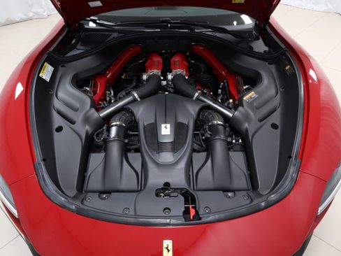 Used 2025 Ferrari Roma Spider image 21