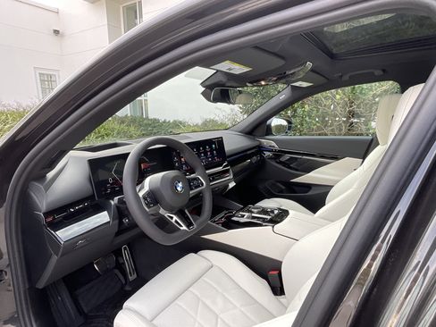 New 2026 BMW 530i w/ M Sport Package image 9