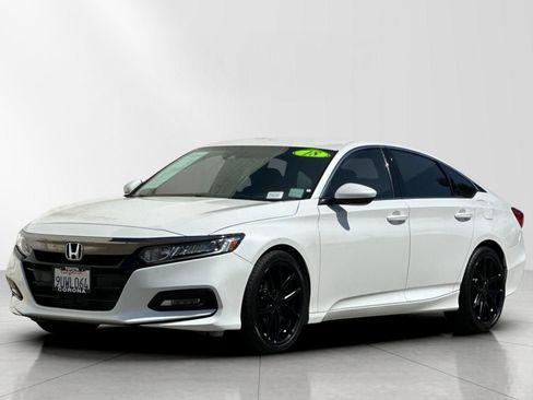 Used 2018 Honda Accord Sport image 7
