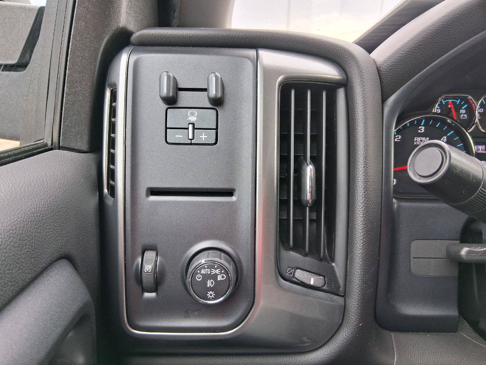 Used 2015 Chevrolet Silverado 1500 LT w/ LT Convenience Package RWD image 35