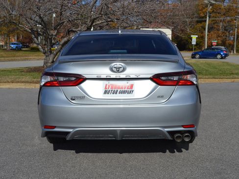 Used 2021 Toyota Camry SE image 15
