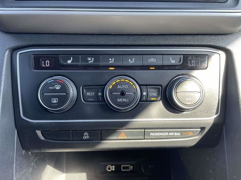 Used 2019 Volkswagen Atlas SE FWD image 32