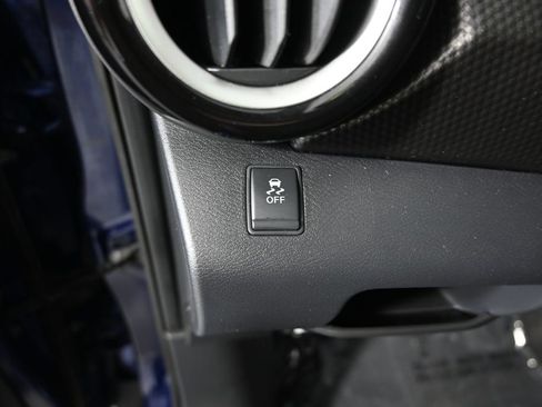 Used 2018 Nissan Kicks SV FWD image 23