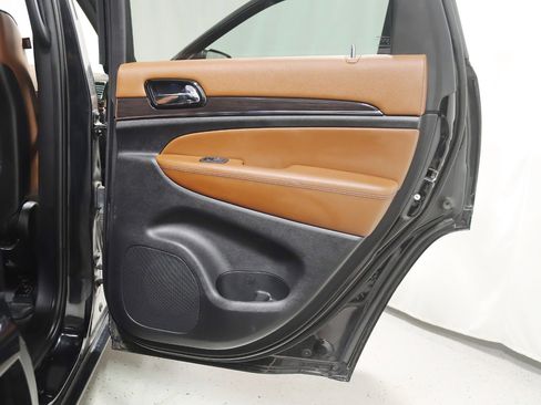 Used 2021 Jeep Grand Cherokee Overland image 35