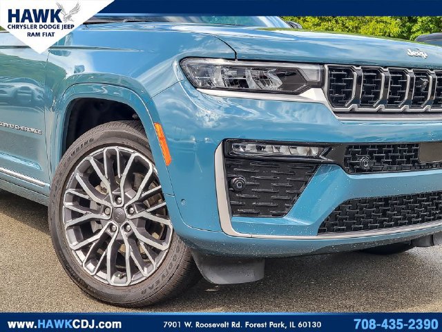 Certified 2026 Jeep Grand Cherokee L Summit w/ Advanced Protech Group IV AWD/4WD image 3