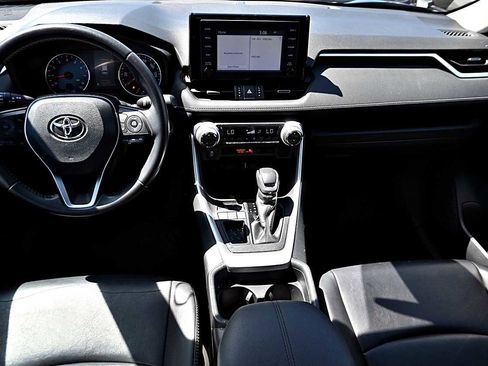 Used 2019 Toyota RAV4 XLE Premium w/ Carpet Mat Package FWD image 15