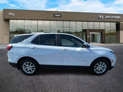 Used 2023 Chevrolet Equinox LT w/ LPO, Floor Liner Package image 4