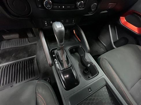 Used 2022 Nissan Frontier Pro-X RWD image 15