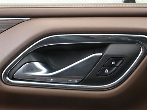 Used 2023 Chevrolet Tahoe High Country image 13