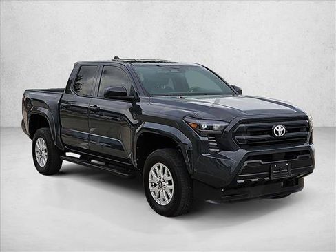 Used 2025 Toyota Tacoma SR AWD/4WD image 3