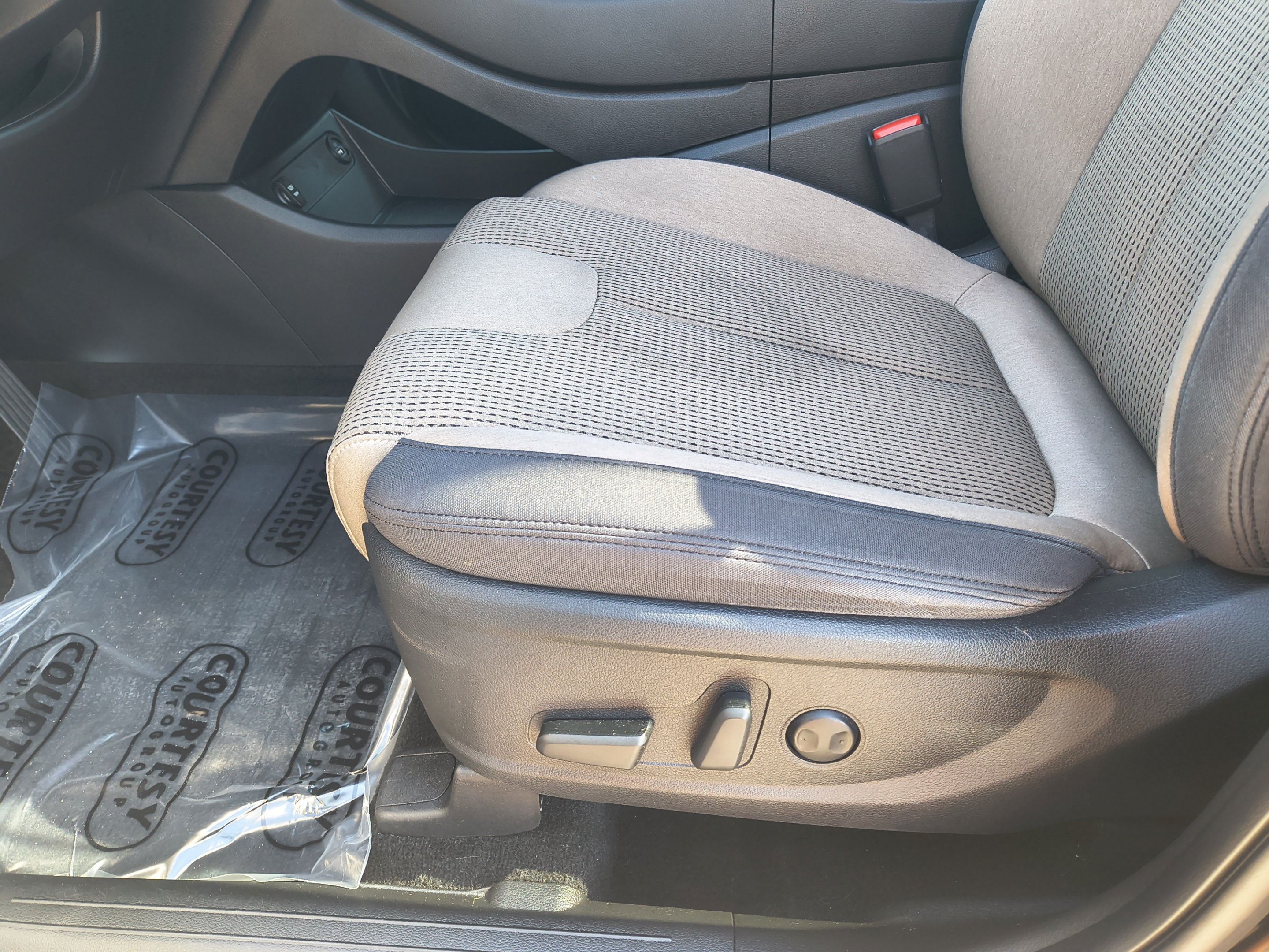 Used 2023 Hyundai Santa Fe SEL AWD/4WD image 20