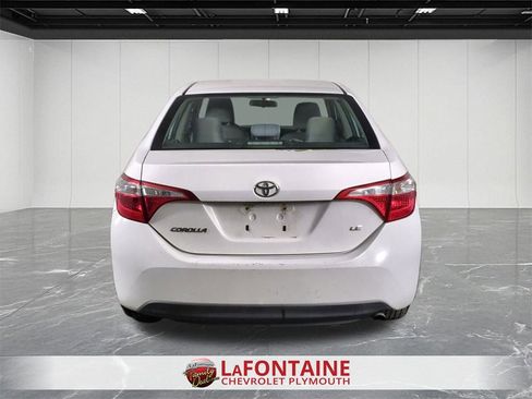 Used 2015 Toyota Corolla LE image 7