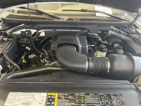 Used 2003 Ford F150 Lariat image 24