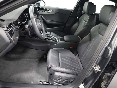 Used 2023 Audi A4 2.0T Premium w/ Convenience Package image 5